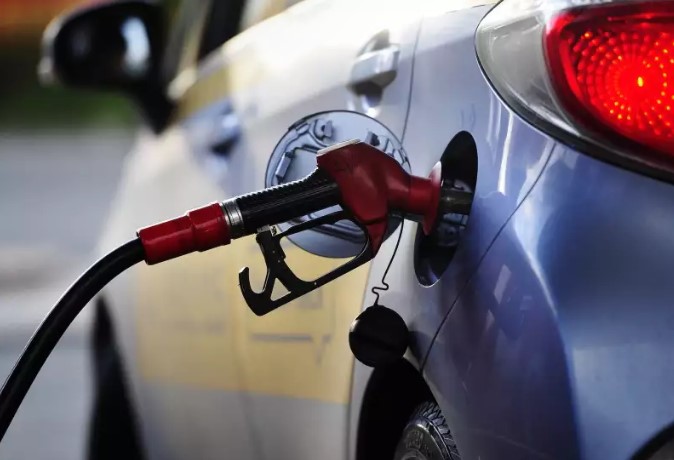 На территории Красноярского края продается один из самых дорогих бензинов Сибири