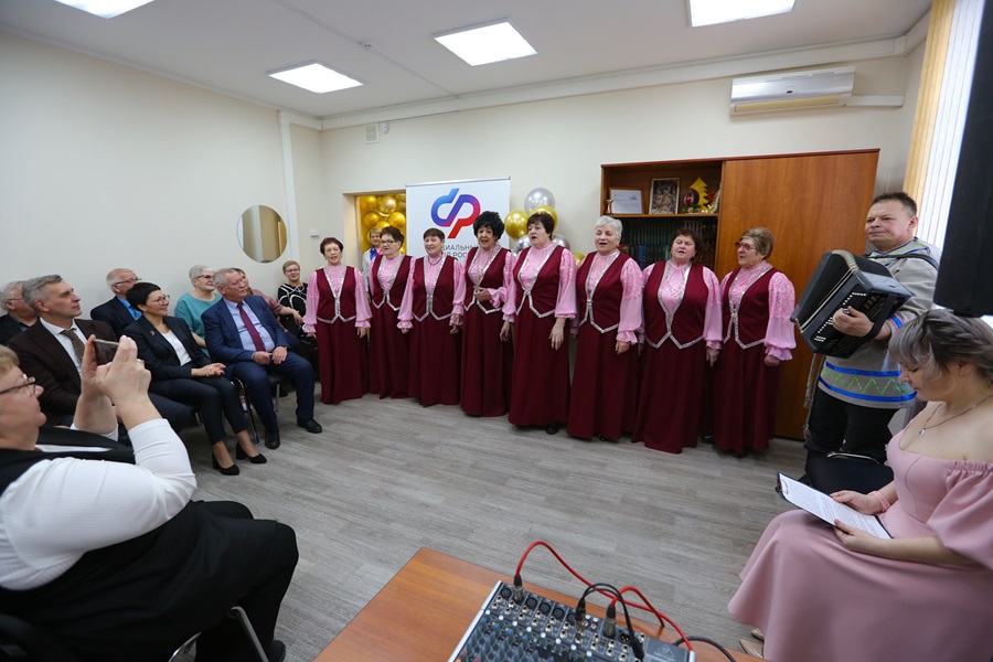 В России открылся трехсотый центр общения старшего поколения